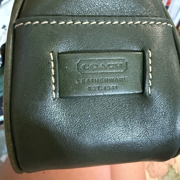 Coach Hampton Lunch Tote Handbag Bottle Green 2002 Leather 7776 Hangtag - Picture 8 of 9